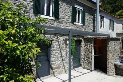 Image de Casa do Lombo \nSmall cottage house between Machico and Porto da Cruz