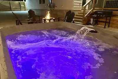 Image de The Lake Haus on Canyon Lake with a private patio, fire pit, and hot tub