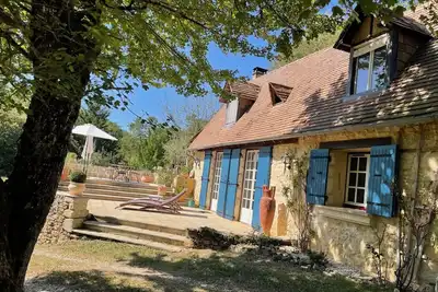 Image de GemĂĽtliches Landhaus mit Pool in Ruhiger Umgebung im Herzen des Perigord: