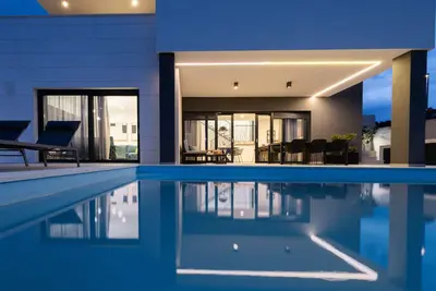 Image de Outstanding Sea View Villa With Pool in Novigrad, Dalmatia