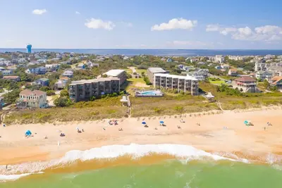 Image de Semi-oceanfront condo in Duck with community pool!