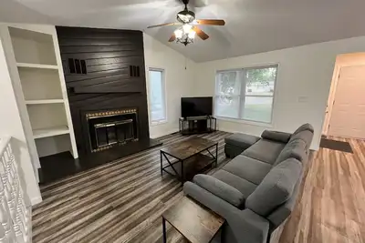 Image de Spacious and Bright 3 Bedroom, 2 Bath Townhome Conveniently Located!
