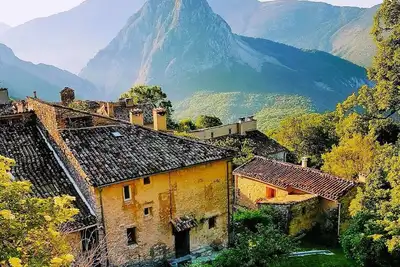 Image de Gite - Chateau de Chasteuil, à 8 km de Castellane