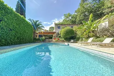 Image de Villa Ă pied village Valbonne - Piscine - Sauna