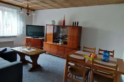 Image de GemĂĽtliche Ferienwohnung Welche Einen Katzensprung vom See Entfernt ist