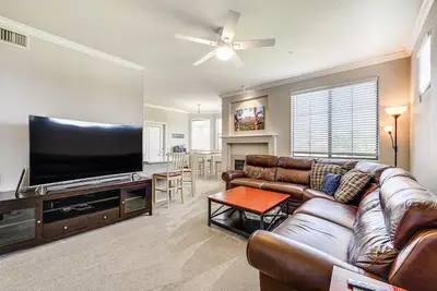 Image de Near Spring Training: Mesa Condo w/ Pool Access!