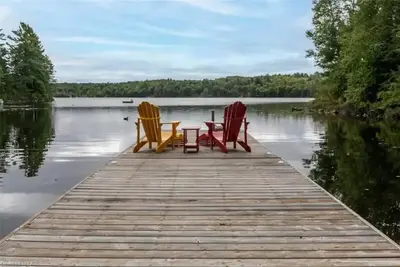 Image de Serene, breathtaking waterfront views in Muskoka, half an hour from Algonquin!