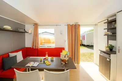Image de Mobil-home | Classic | 3 Ch. | 6 Pers. | Terrasse surélévée non couverte | Clim. | Tv