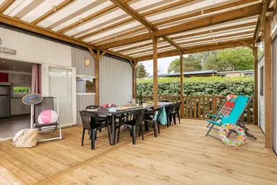 Image de Mobil-home Tribu 5Ch Comfort - 3sdb + Tv + Lv 10 bis 12 Personen - 10 Pers. im Tarif enthalten