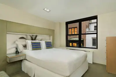 Image de Close to Best Nyc Attractions! Pet-friendly Property, Steps to MoMA!