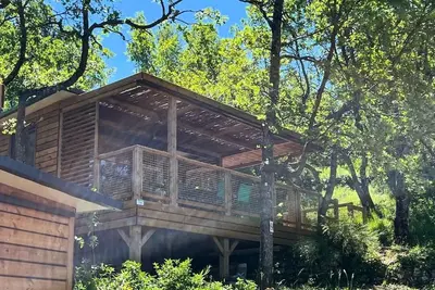 Image de Cottage Séouvo 3 Pièces 4/5 Personnes Climatisé + Tv + Jacuzzi