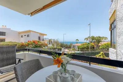 Image de Appartement de vacances 'Apartamento Con Vistas Al Mar' avec vue sur la mer, Wi-Fi et climatisation