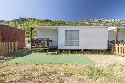 Image de Mobile Home 'Móvil Pequeña 2' avec vue sur la montagne, Wi-Fi et climatisation