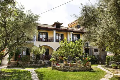 Image de Studio 'Castellos Bellos 3' avec jardin partagé, Wi-Fi et climatisation