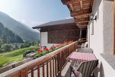 Image de Appartement \"Ausser Brugghof Heidi\" avec vue sur les montagnes, jardin partagé et Wi-Fi