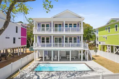 Image de Luxury Custom home professionally decorated with Private Heated Pool, Easy Beach Access
