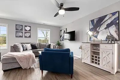 Image de New Luxe Spacious 3br Downtown Fay Unit C