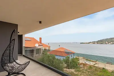 Image de Belle maison à Kali avec WiFi