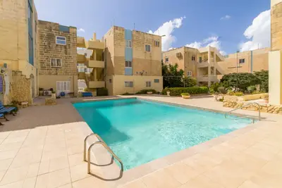 Image de Seaview Pool Dolmen Apt St Paul's Bay, Saint Paul's Bay, Malta
