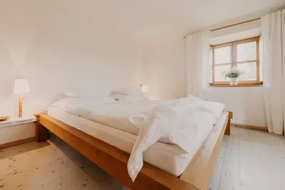 Image de Große Ferienwohnung \"hermann Lenz\" im Großzügigen Landhaus