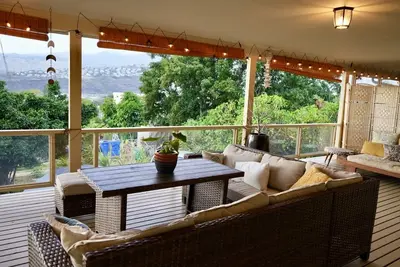 Image de Family-Sized Tranquil Farmhouse Retreat. Event Space. Nearby Shopping Complex