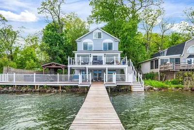 Image de Lakefront | Hot Tub | 10 Guest | Dock + Kayaks