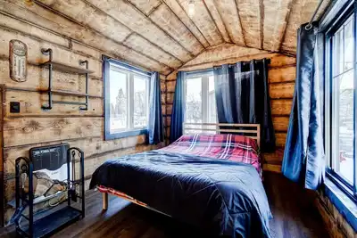 Image de Your Cozy Cabin Retreat