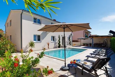 Image de Villa Nata in Pula - Haus für 8-10 Personen