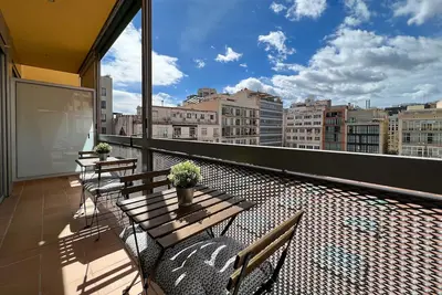 Image de 3 Bedroom Apartment with Shared Rooftop