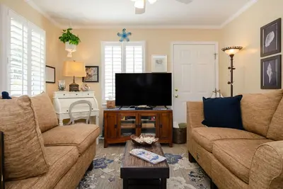 Image de Endless Summer Cottage: It is summer all year