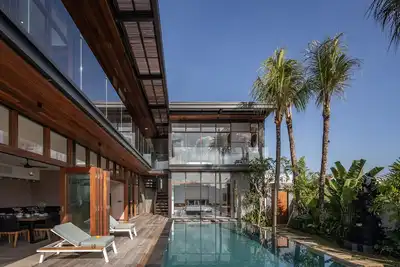 Image de Stunning 6 Br Villa with Breathtaking Scenery