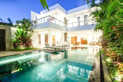 Image de Seaside Haven: Charming 4br Villa, 5 Min to beach
