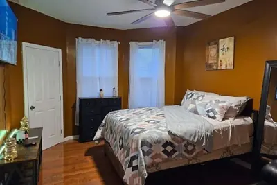 Image de Large 3 brm 2 bth, Near Ewr/Nyc/Prudential Center and Penn Station