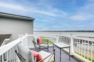 Image de Waterfront Buckeye Lake House: Deck + Views!