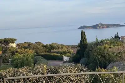 Image de Haut de villa à 150m de la fameuse Baie de Pinarello