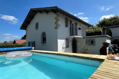 Image de Maison Basque, entre mer et montagne, chiens ok, à 2 pas de Biarritz et Bayonne