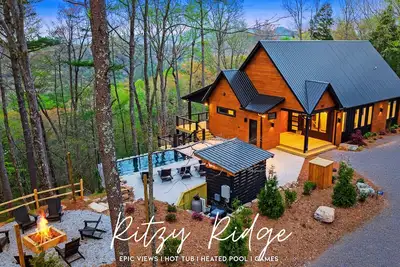 Image de Experience the Ritzy Ridge Retreat • Heated Pool•HotTub•Games•Mtn Views•Sleep 16