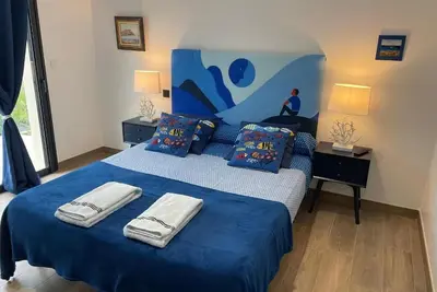 Image de Comme à la maison près de la dolce via