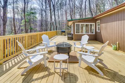 Image de Bright Family Cabin in Lost City w/ Expansive Deck