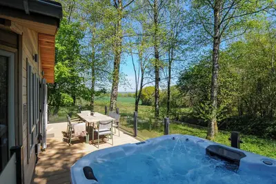 Image de 23 Meadow Retreat, pet friendly, with hot tub in Dobwalls