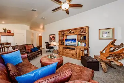 Image de Quiet, private, fully stocked stocked home in Tucson Az