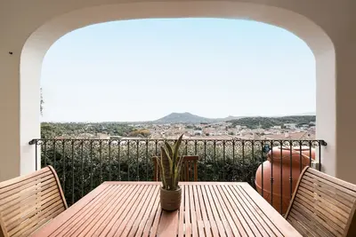 Image de Trilo Tiriarzu: in Zona Residenziale a Posada