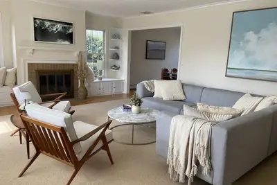 Image de Spring Lake Nj nestled perfectly between downtown and two blocks from the beach!