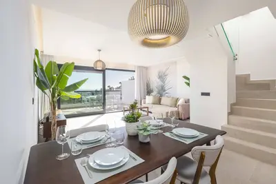 Image de Marbella Lake | Luxe Duplex Penthouse Scenic Views