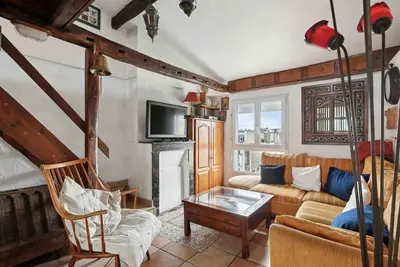 Image de Le Reflet Parisien – Rue de la Tour des Dames