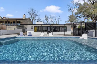 Image de A Shore Thing-Lakefront w/huge sandy beach, & pool