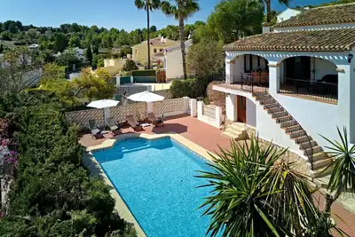 Image de Appartement dans une maison de vacances avec piscine privée, Wifi, climatisation, Tv, terrasse