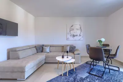 Image de Agréable appartement pour 4 personnes avec climatisation, Wifi, Tv, terrasse et parking
