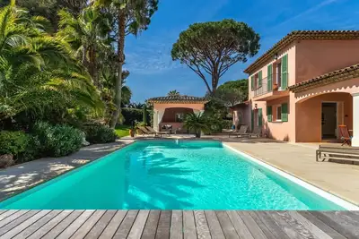 Image de Maison de vacances privée avec piscine privée, Wifi, climatisation, Tv, terrasse, parking