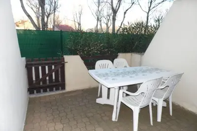 Image de Studio Rdc 4 couchages avec terrasse à Marseillan, proche plage, parking privé
